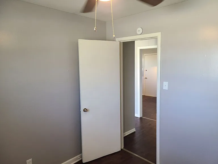 604 Ellen Dr — Photo 12