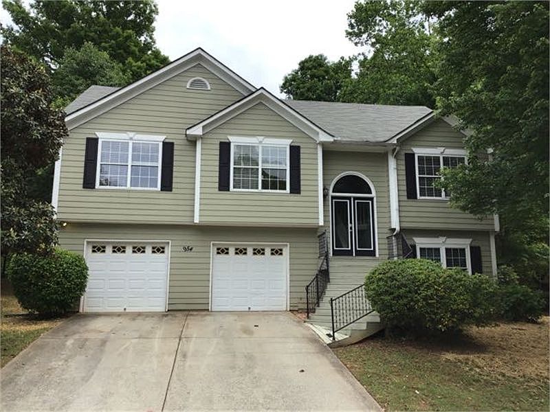 1st image of 954 Bexhill Dr