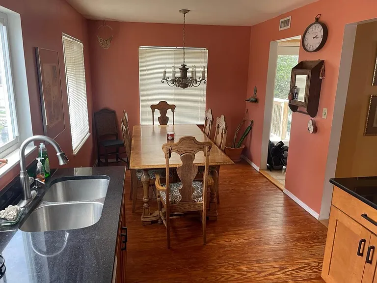 1603 Perrin Dr — Photo 11