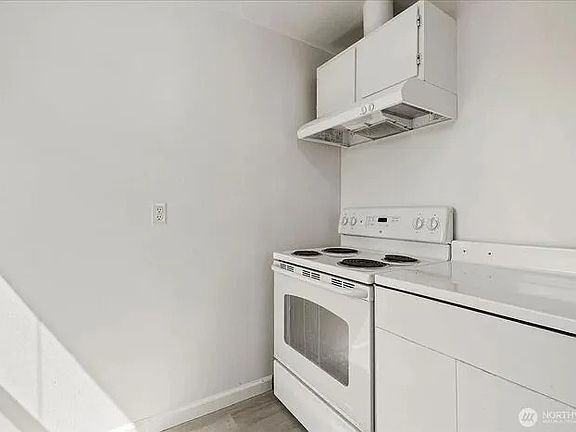 2nd image of 3734 S M St APT B