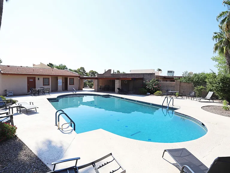 5733 N Camino De Las Estrellas — Photo 50