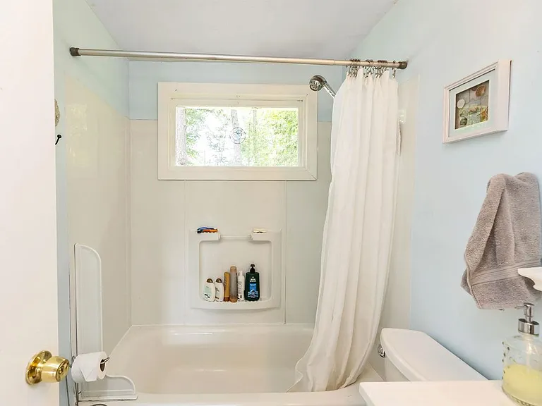 16 Clark Ave — Photo 24