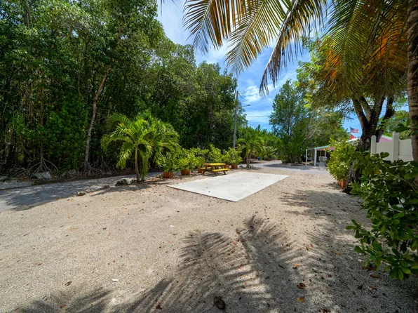 101551 Overseas Hwy #163, Key Largo, FL 33037