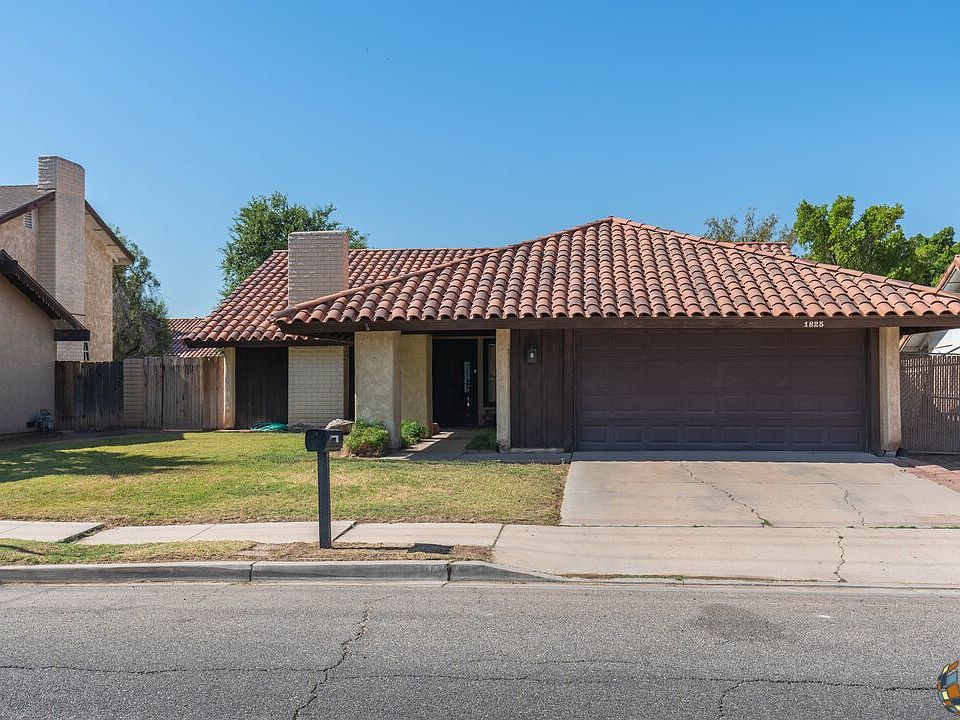 1st image of 1825 Ross Ave