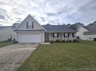 2656 Daniel Boone Ln, Hope Mills, NC 28348