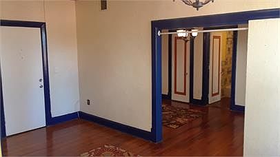 1st image of 900 16th St APT 305