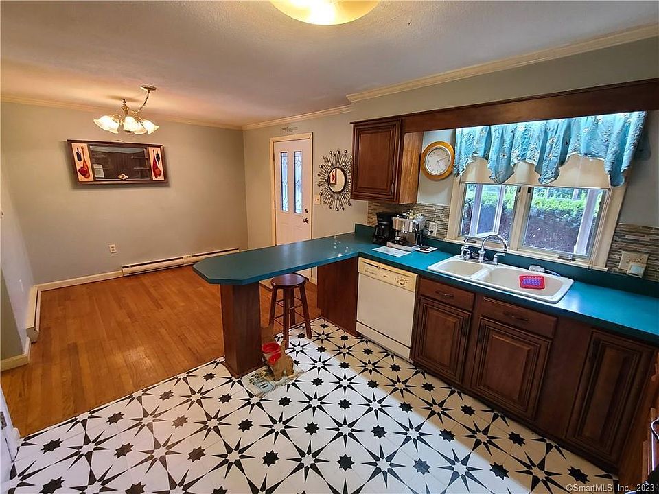 Somers West Apartments Somers, CT Zillow