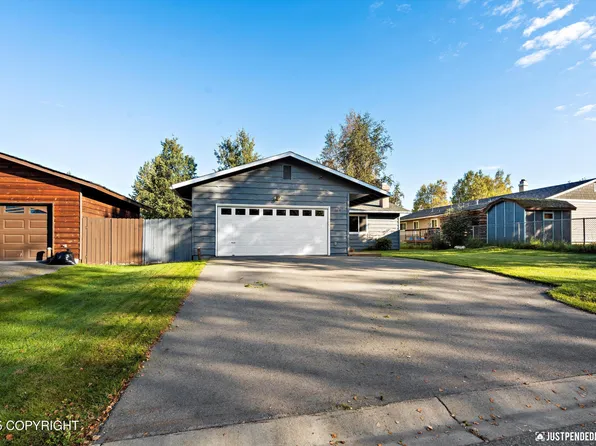6810 Burlwood Dr, Anchorage, AK 99507