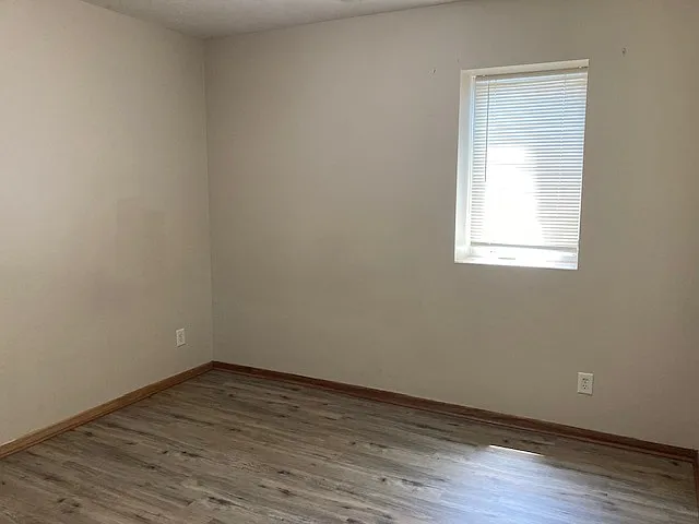 1705 University Dr — Photo 9