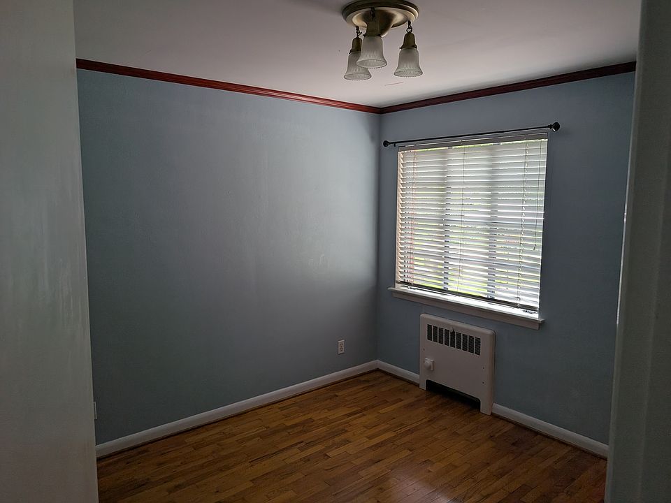 Front Bedroom