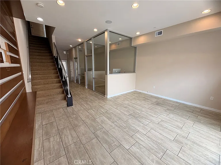 1508 W Artesia Sq #B — Photo 22
