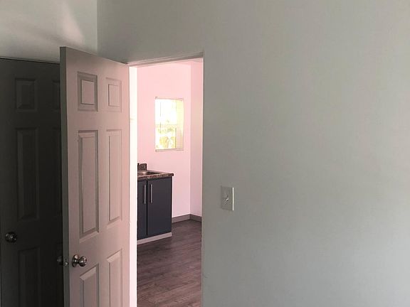 5th image of 1139 N 30th St