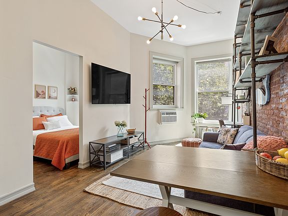 3rd image of 55 W 84th St APT 5