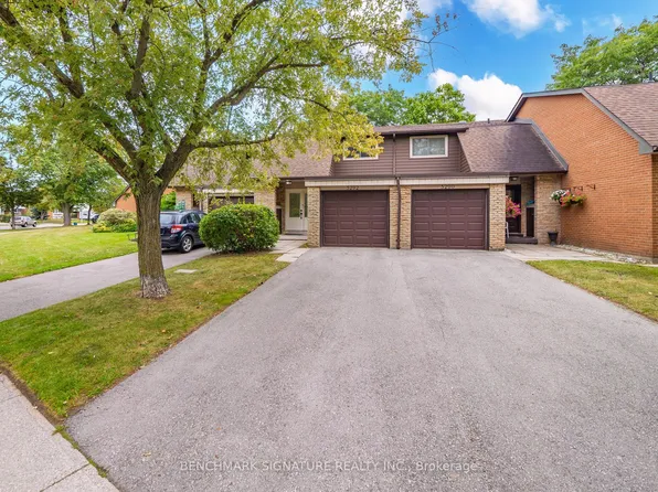 5292 Pinedale Ave #11, Burlington, ON L7L 3V8