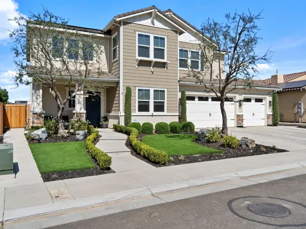 1007 Highland Rd W, Madera, CA 93636