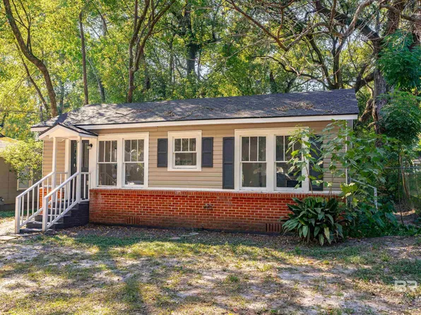 166 Crenshaw St, Mobile, AL 36606