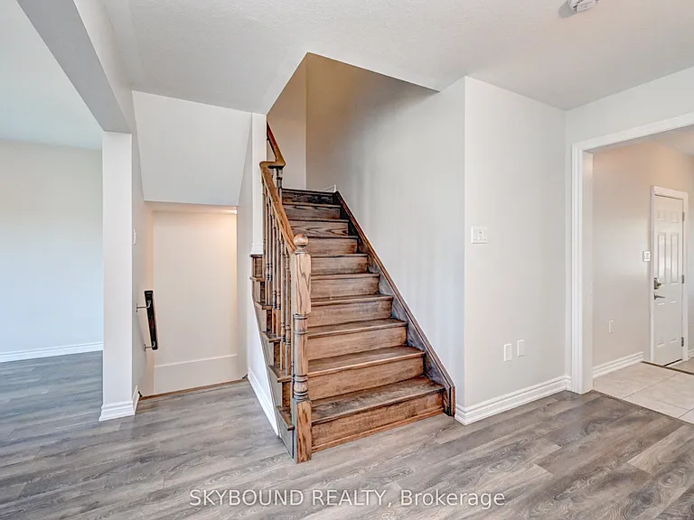 260 Waterbrook Ln — Photo 19