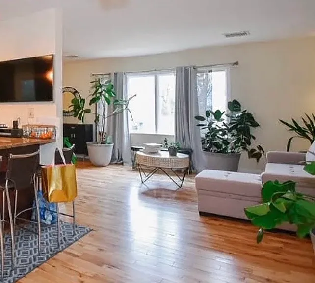 15 Inwood Dr — Photo 3
