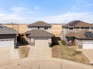 3702 E 76th St, Camrose, AB T4V5E3