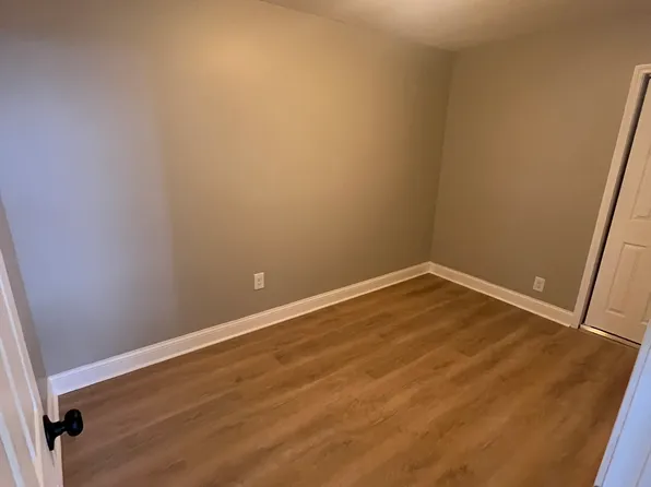 9524 S Ave N #2F, Chicago, IL 60617