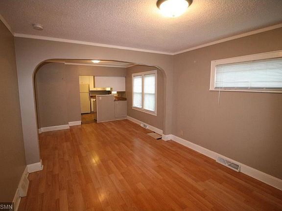 2nd image of 997 Saint Anthony Ave