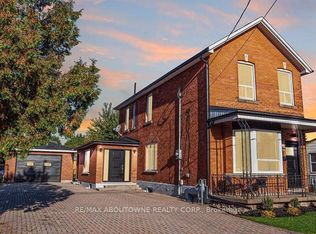 43 Crooks St #3, Hamilton, ON L8R2Z7