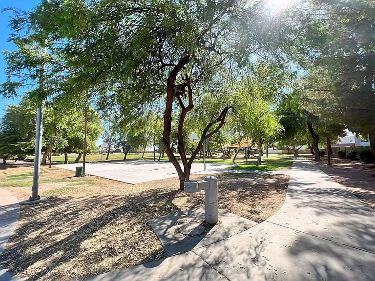131 S Sean Dr — Photo 38