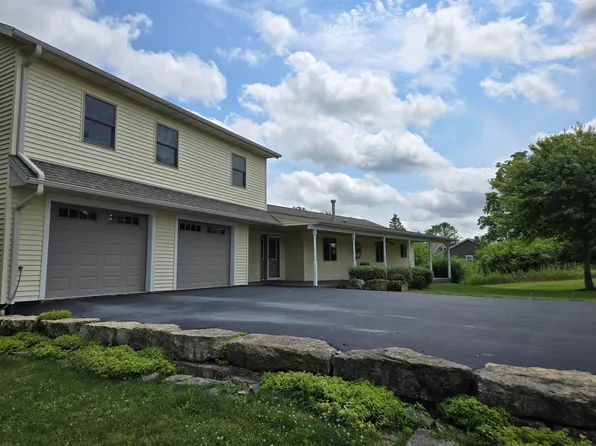12A291 Lincoln Ct, Apple River, IL 61001