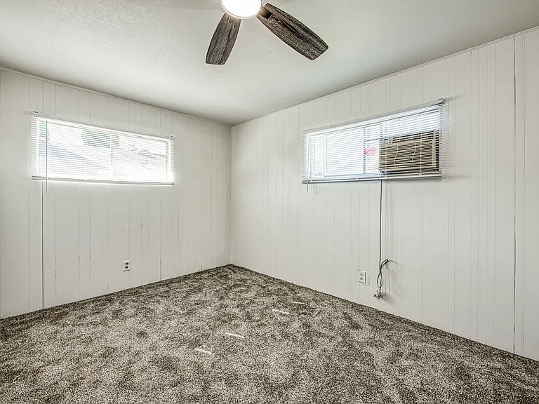 2434 Yerba St — Photo 28