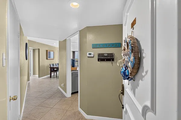 3 bed, 1406 sqft, $3,000 — Photo 3