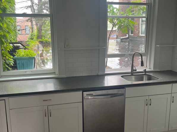 216 Main St #3