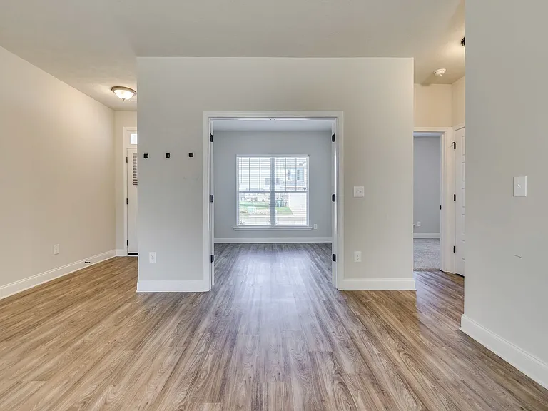340 Fox Haven Dr — Photo 16