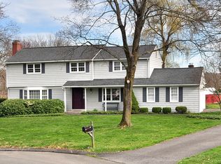 51 Darwyn Dr, Windsor, CT 06095
