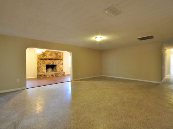 4th image of 103 Sunrise Ln