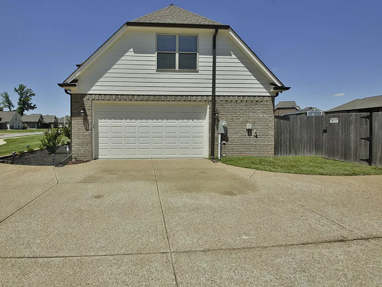 402 S Chinkapin Dr — Photo 32
