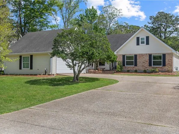 10 Laurelwood Dr, Covington, LA 70433
