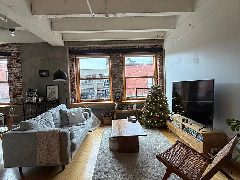 416 NW 13th Ave #210 — Photo 2