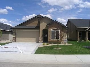 4676 N Schubert Ave, Meridian, ID 83646
