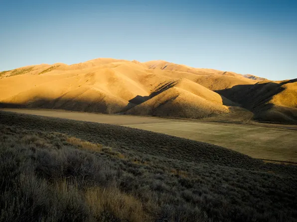 1710 Quigley Farm Rd, Hailey, ID 83333