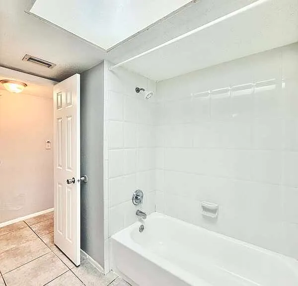 4725 39th Ave N #101 — Photo 23