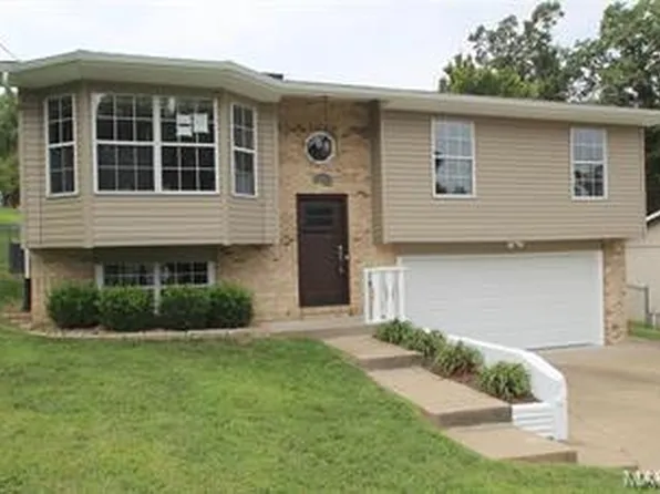 5524 White Oak Ln, Imperial, MO 63052