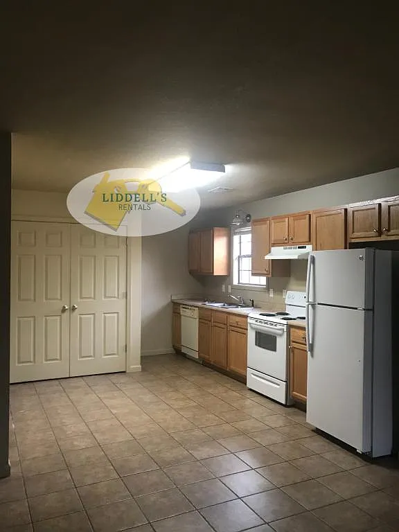 404 Michelle Dr — Photo 3