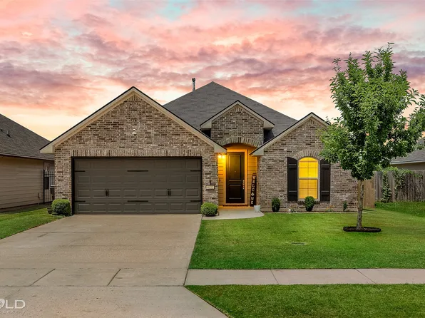 4022 False River Dr, Bossier City, LA 71111