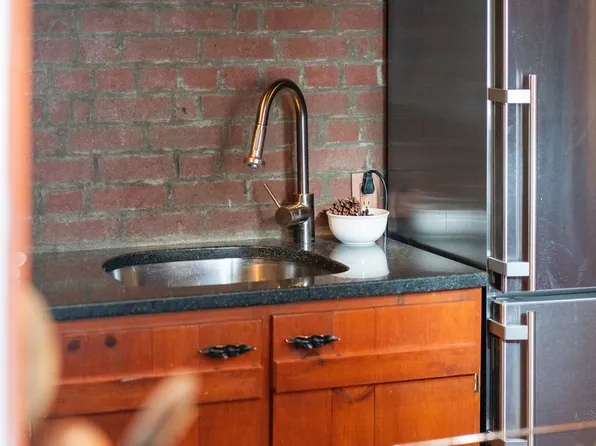 463 West 47th Street image 11 of 27