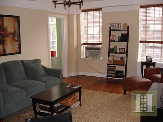 Rented by Halstead Real Estate | media 15
