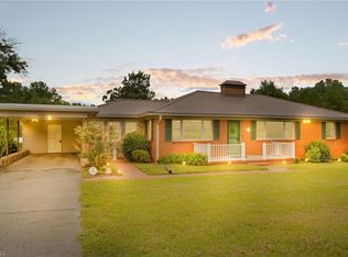 1105 Ritters Lake Rd, Greensboro, NC 27406