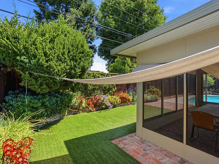 4657 Brenda Cir — Photo 48