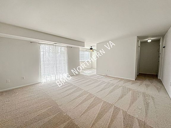2nd image of 1523 Colonial Dr APT 102