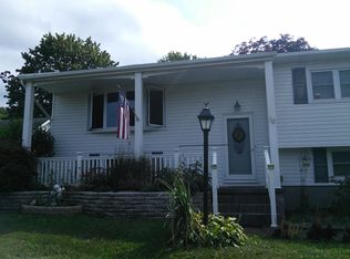 12 Magnolia Rd, Mountain Top, PA 18707