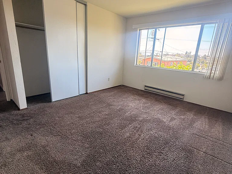 632 Kearney St #8 — Photo 12
